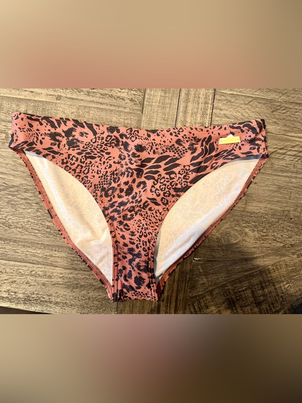 Venus Printed Moderate Bottom-Abstract Leopard Size 8 - Picture 5 of 8